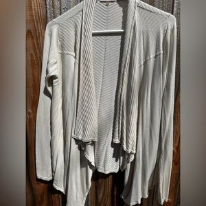 Sweater: Rayon/Silk. SIZE: S. COLOR: Cream. BRAND: Calvin Klein.